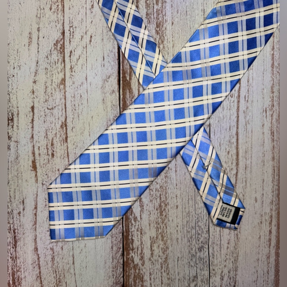 Geoffrey Beene 100% Silk Elegant Blue Patterned Men's Tie